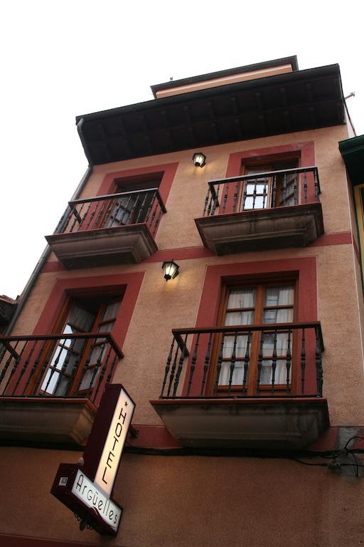 Pension Argueelles Ribadesella Bagian luar foto